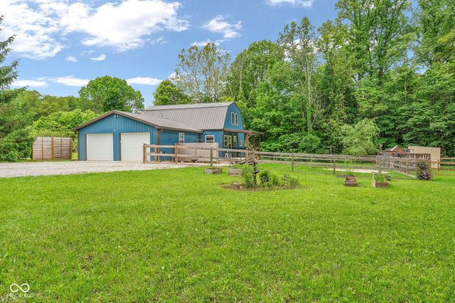 11631 Hickory Nut Road, Cloverdale, IN 46120