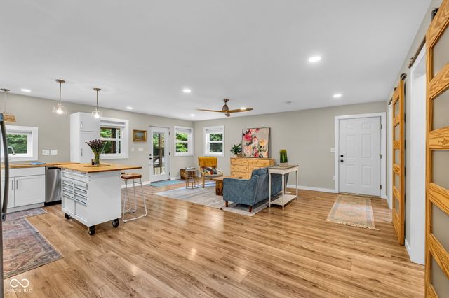 11631 Hickory Nut Road, Cloverdale, IN 46120
