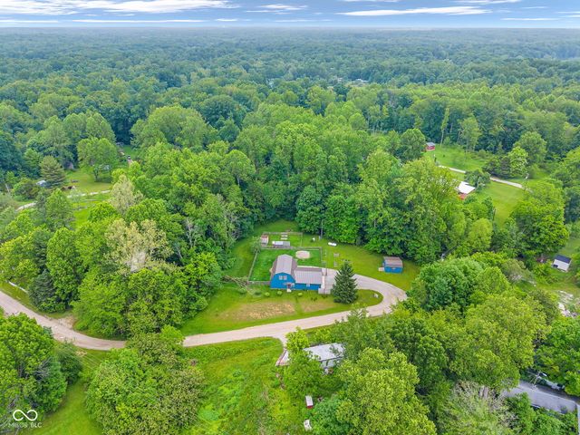11631 Hickory Nut Road, Cloverdale, IN 46120