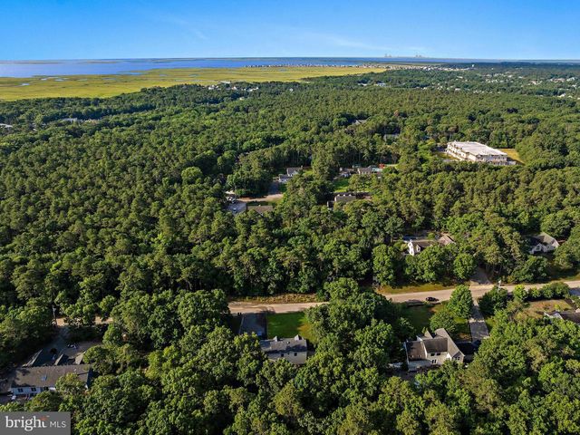 20 MAPLEWOOD DR, Little Egg Harbor Twp, NJ 08087