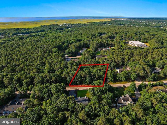 20 MAPLEWOOD DR, Little Egg Harbor Twp, NJ 08087