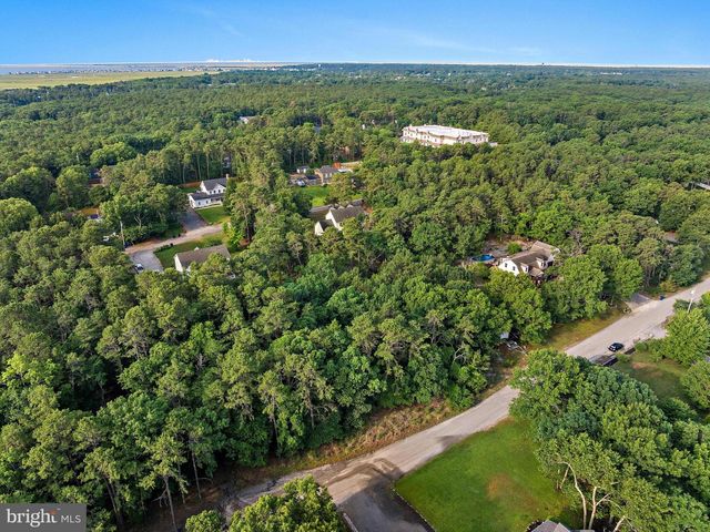 20 MAPLEWOOD DR, Little Egg Harbor Twp, NJ 08087
