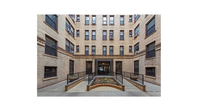 7609 4TH Avenue D11, New York City, NY 11209