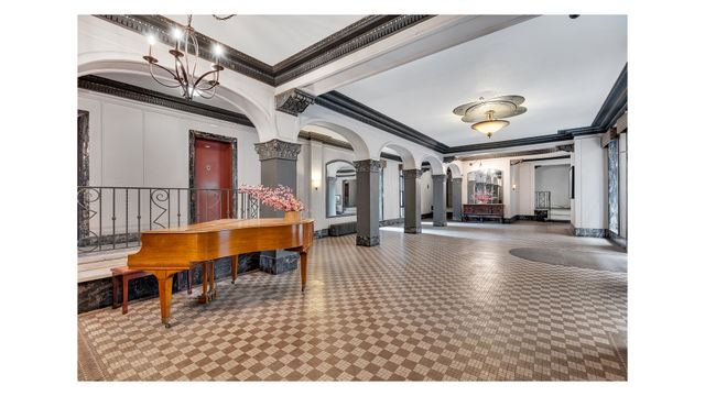 7609 4TH Avenue D11, New York City, NY 11209