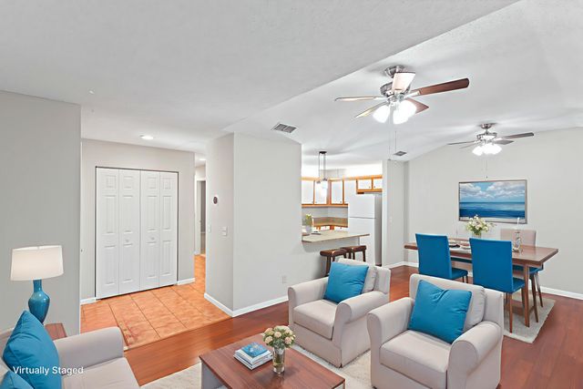 16 Catalonia Ct, St Augustine, FL 32086