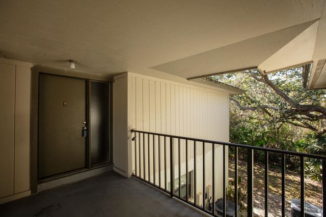 16 Catalonia Ct, St Augustine, FL 32086