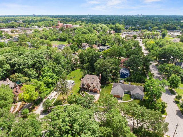 369 W Grove Street, Lombard, IL 60148