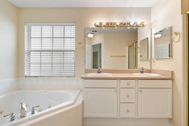 1350 Silver Moon Drive, Tallahassee, FL 32312