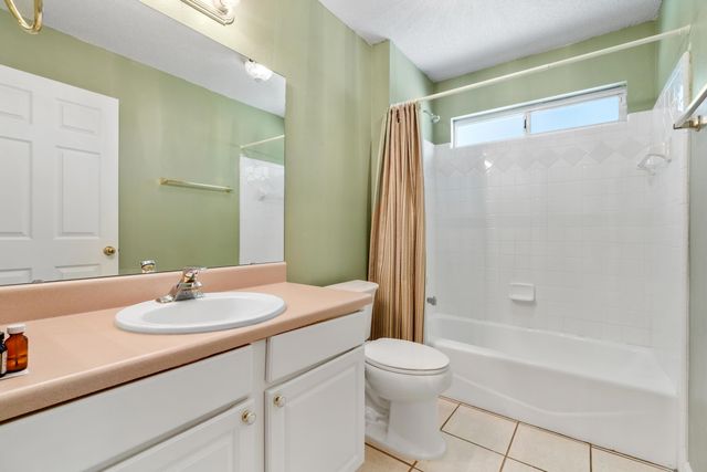 1350 Silver Moon Drive, Tallahassee, FL 32312