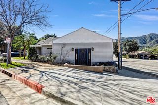 3930 La Crescenta Avenue, La Crescenta, CA 91214