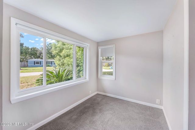 5330 OAK FOREST Drive, Jacksonville, FL 32211