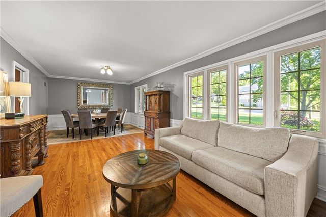 3636 W 89th Street, Leawood, KS 66206
