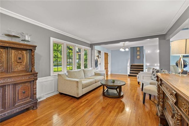 3636 W 89th Street, Leawood, KS 66206