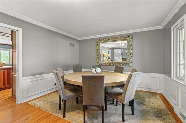 3636 W 89th Street, Leawood, KS 66206