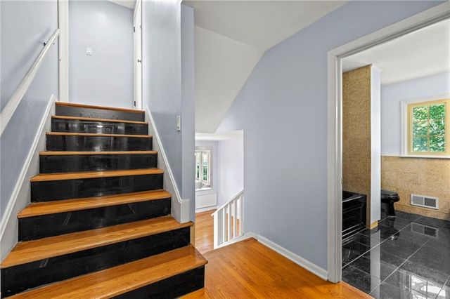 3636 W 89th Street, Leawood, KS 66206