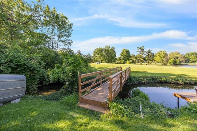 3636 W 89th Street, Leawood, KS 66206