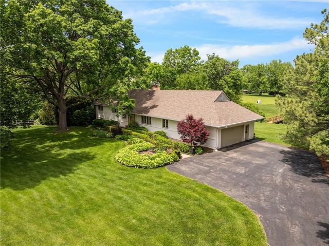 3636 W 89th Street, Leawood, KS 66206