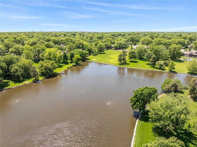 3636 W 89th Street, Leawood, KS 66206