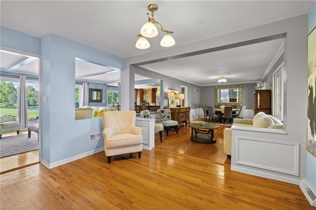 3636 W 89th Street, Leawood, KS 66206