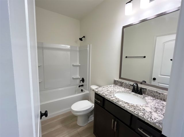 646 HILLTOP Circle, Shreveport, LA 71107