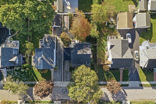 43 Lovell Road, Melrose, MA 02176