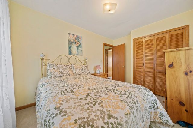 25 Fairmount Ave, Braintree, MA 02184