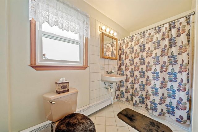 25 Fairmount Ave, Braintree, MA 02184