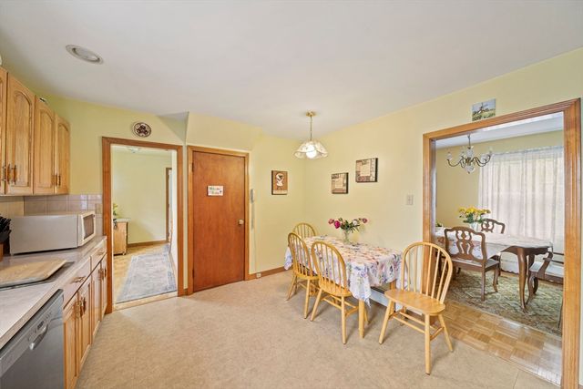 25 Fairmount Ave, Braintree, MA 02184