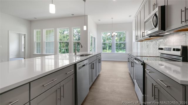 800 Fernwind Circle, Aberdeen, NC 28315