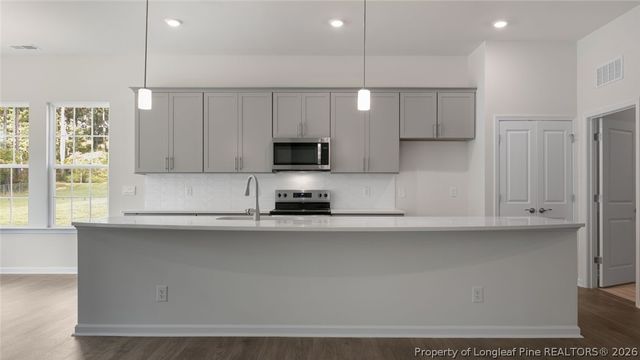 800 Fernwind Circle, Aberdeen, NC 28315