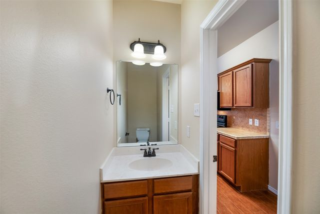 382 Armstrong Lane, Lavon, TX 75166