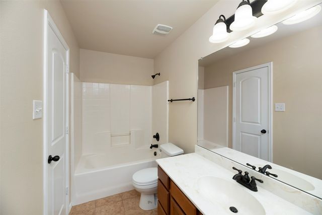 382 Armstrong Lane, Lavon, TX 75166