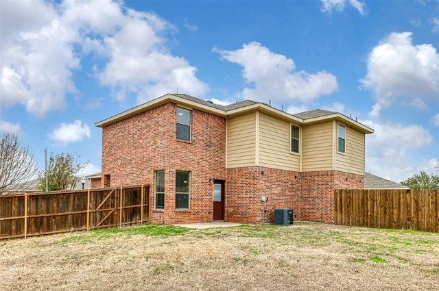 382 Armstrong Lane, Lavon, TX 75166