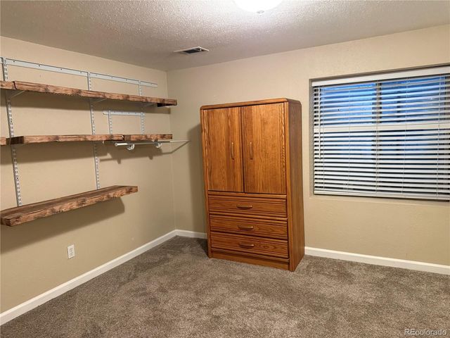 8235 W Florida Avenue, Lakewood, CO 80232