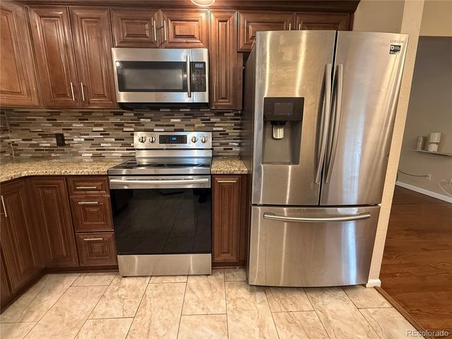 8235 W Florida Avenue, Lakewood, CO 80232