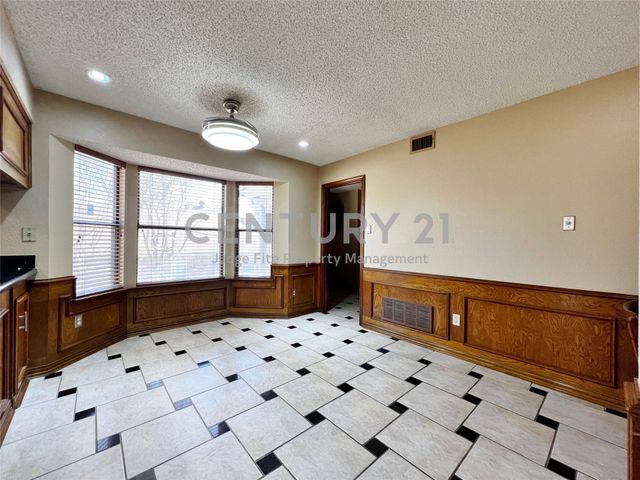 812 Newport Road, Fort Worth, TX 76120