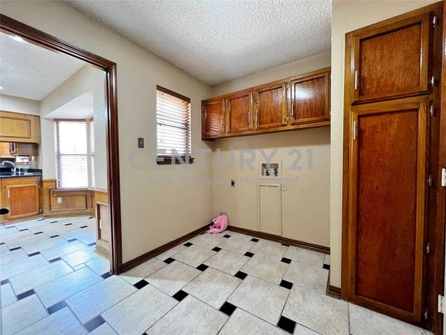 812 Newport Road, Fort Worth, TX 76120