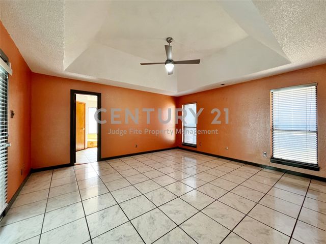 812 Newport Road, Fort Worth, TX 76120