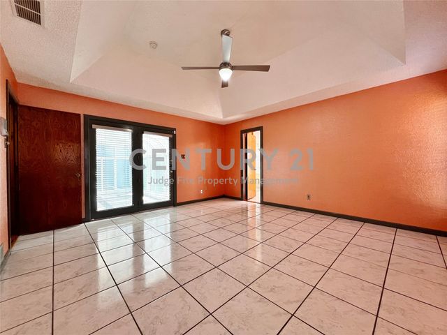 812 Newport Road, Fort Worth, TX 76120