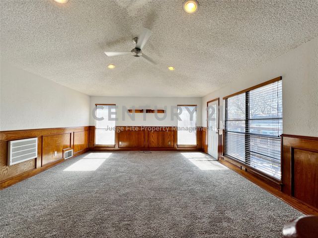 812 Newport Road, Fort Worth, TX 76120