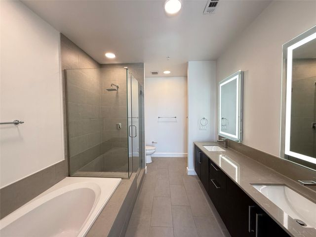 3300 Main St 3006PH, Houston, TX 77002