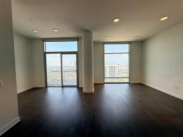 3300 Main St 3006PH, Houston, TX 77002