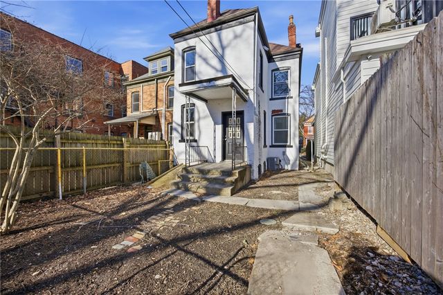 928 Mellon St, Highland Park, PA 15206