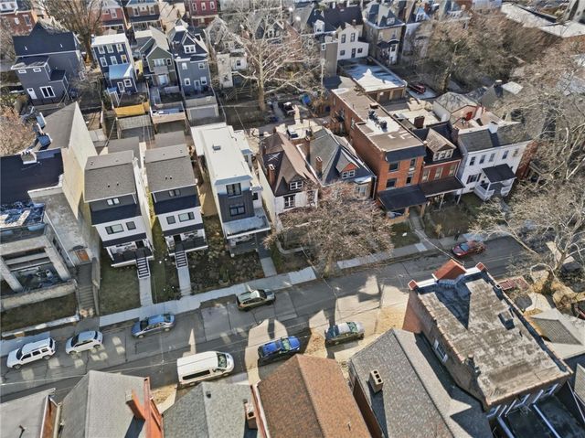 928 Mellon St, Highland Park, PA 15206