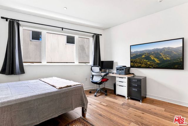 1035 N White Knoll Drive, Los Angeles, CA 90012