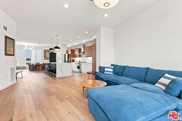 1035 N White Knoll Drive, Los Angeles, CA 90012