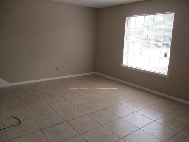 106 Valencia Drive, Fort Walton Beach, FL 32547