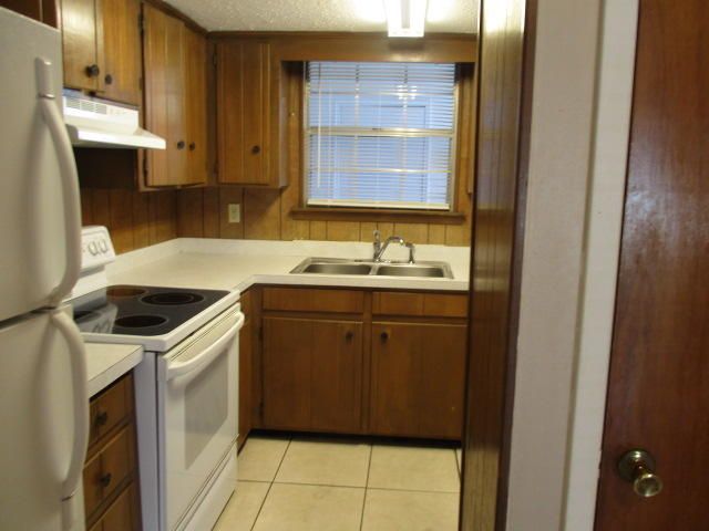 106 Valencia Drive, Fort Walton Beach, FL 32547
