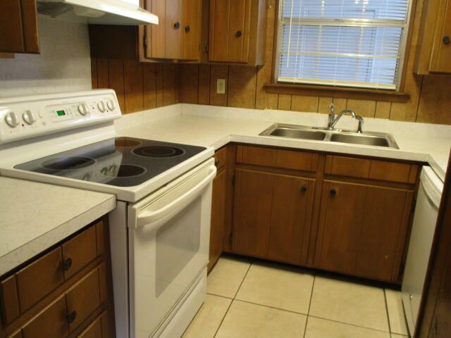 106 Valencia Drive, Fort Walton Beach, FL 32547