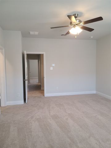 6820 Meadow Crest Drive, North Richland Hills, TX 76180
